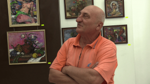 Библиотеката в Разград показва изложба на самоукия художник Данаил Цонев